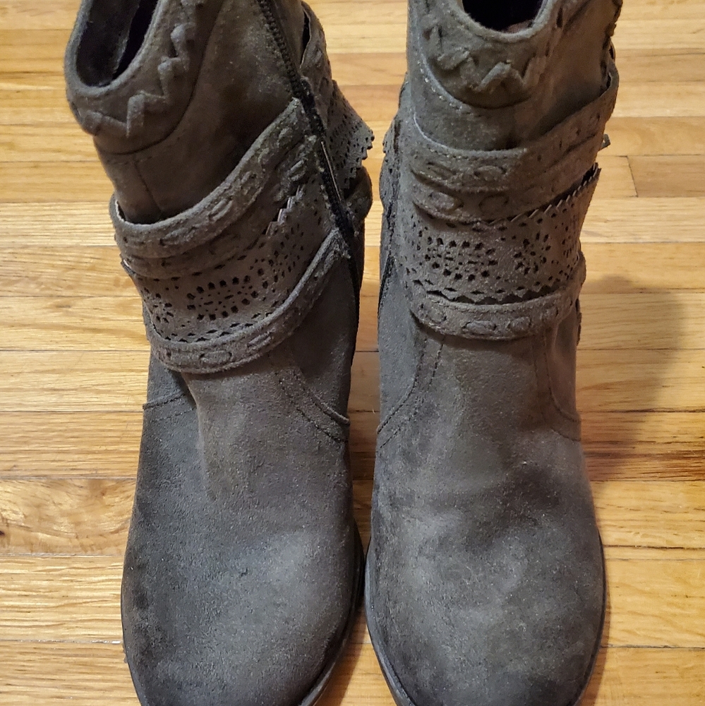 Womens Olive Green Not Rated Booties